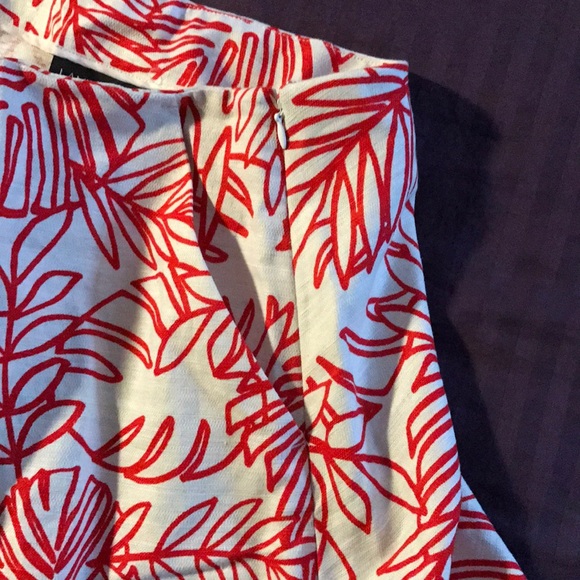 A beige and burnt orange A-line knee length skirt - Picture 3 of 3